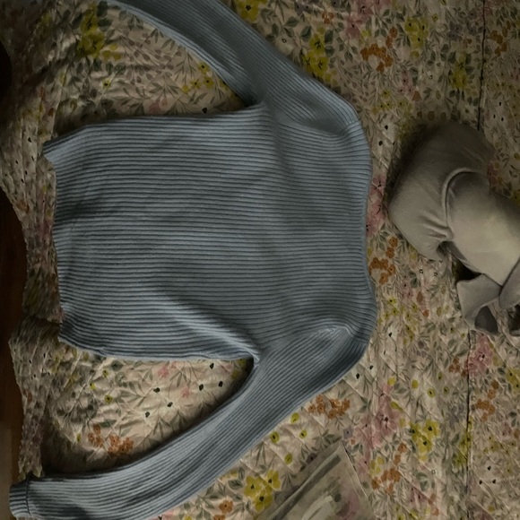 Light Blue Ribbed blouse Top - Picture 3 of 3